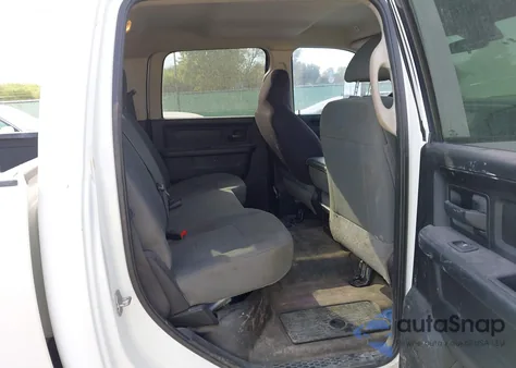 2018 Ram 2500 Tradesman 4X4 8' Box z USA, uszkodzony, nr VIN 3C6UR5HLXJG191191